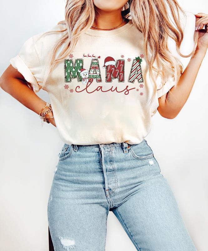 Mama Claus Sweatshirt, Christmas Mom Sweatshirt, Christmas Mama Sweater, Family Christmas Sweater, Holiday Mom Shirt, Family Christmas Gift Shirt