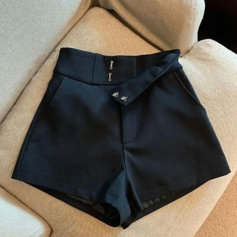 Women's Black High-Waisted Chic Basic Shorts - A-Line Slim Fit Casual Straight Pants, Comfortable Minimalist Streetwear Feminine Fashion Style