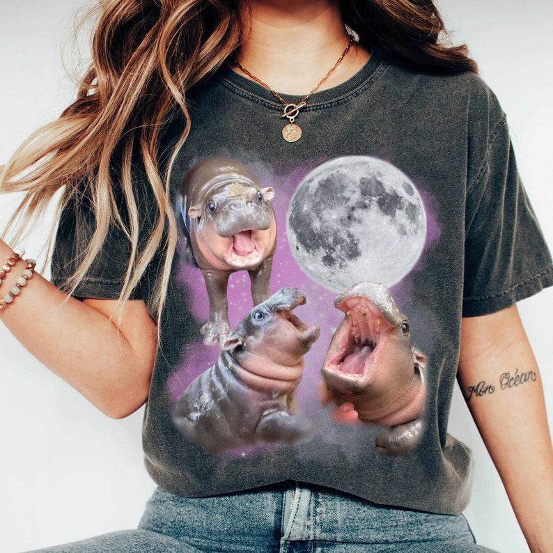 Moo Deng With The Moon Shirt, Moo Deng Shirt, Cute Baby Hippo Moo Deng Bouncy Pig in Thai Hippopotamus Shirt, Hippo Lover, Funny Hippo Shirt