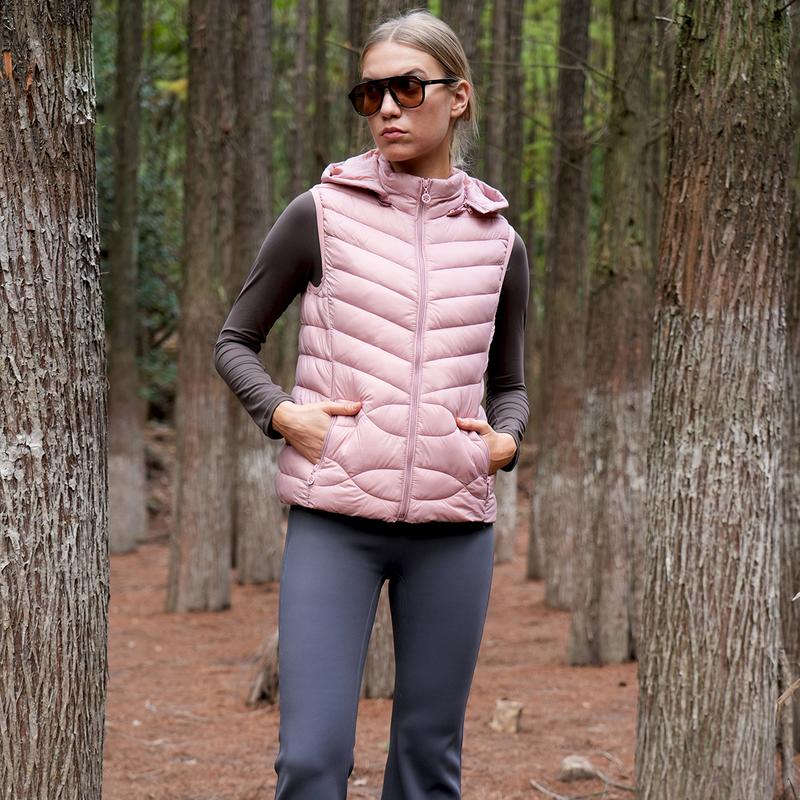 Women's 2024 padded vest sleeveless zipper quilted coat with hat standing collar vest jacket with pockets