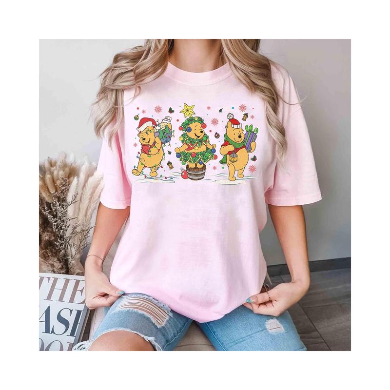 Vintage Winnie Pooh Christmas Sweatshirt, Retro Pooh And Friends Christmas Shirt, Christmas Tee, Christmas Party Family Trip BAZVC