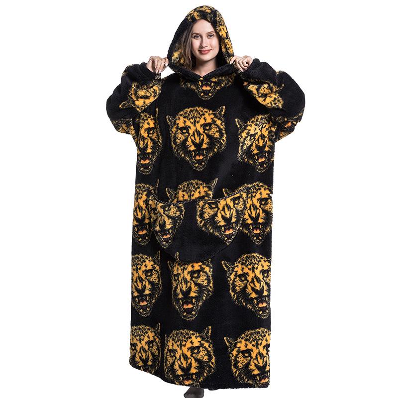 Cute sloth and penguin print hoodie blanket, oversized wearable sweatshirt pullover, air-conditioned room large pocket comfortable hoodie sleepwear, Halloween blanket, Halloween decoration 2024 new clothing