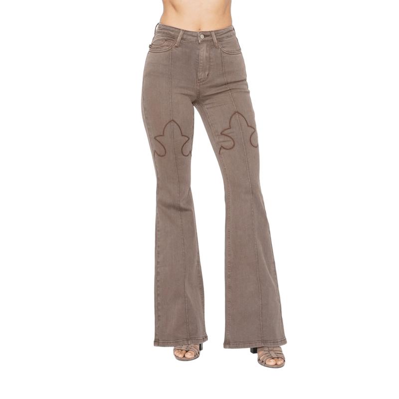 JUDY BLUE HI WAIST BROWN GARMENT DYED KNEE SEAM DETAIL & SHIELD BACK POCKETS FLARE JEANS